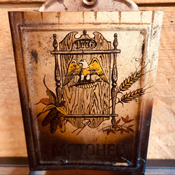 Burned hanging matchbook holder - Picture 2 of 6